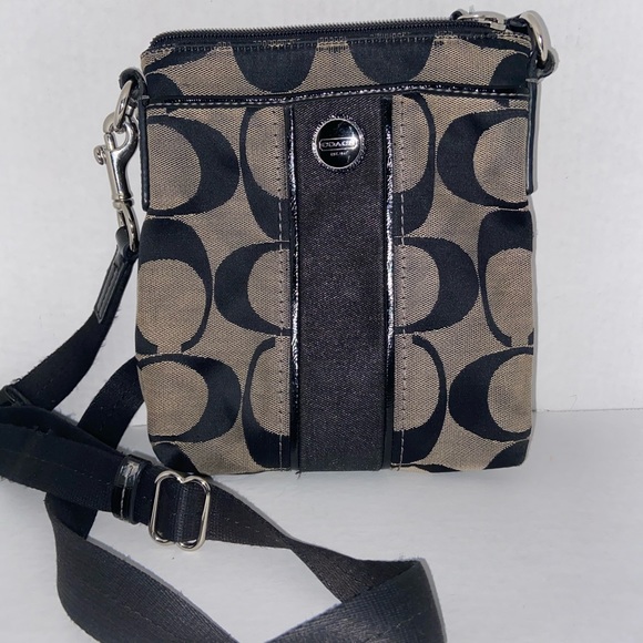 Coach Crossbody Bag - Picture 1 of 6